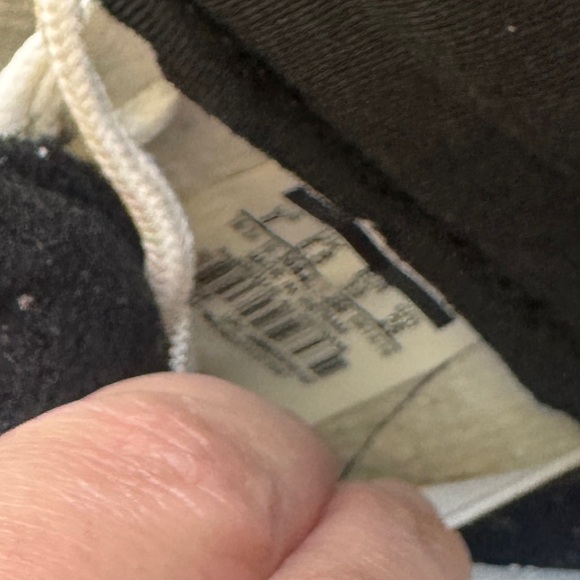 Jordan 12 retro royalty taxi Men's White and Black Sneakers 8 - Picture 6 of 6